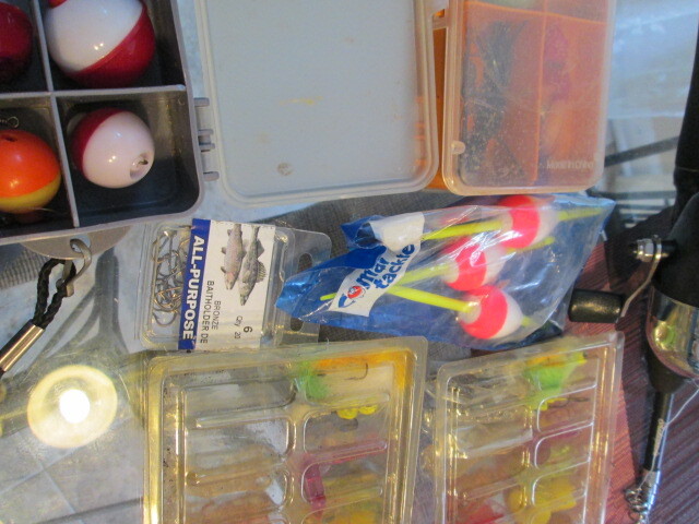 Worms Bobbins Lures