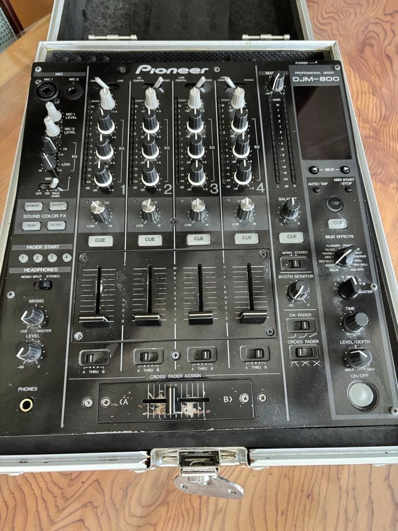 Pioneer DJM-800 4-Channel Professional DJ Mixer SOUND COLOR FX Hard Case Tested