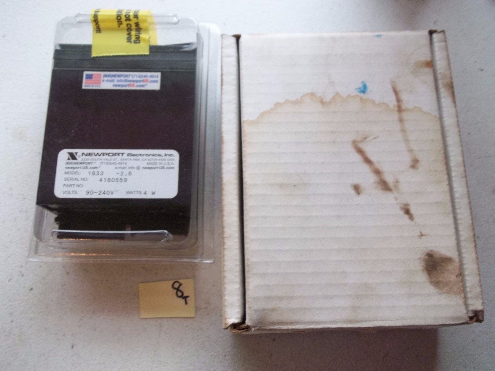NEW IN FACTORY SEALED PACKAGE NEWPORT i833 -2.6 TEMPERATURE CONTROLLER  (161-1)
