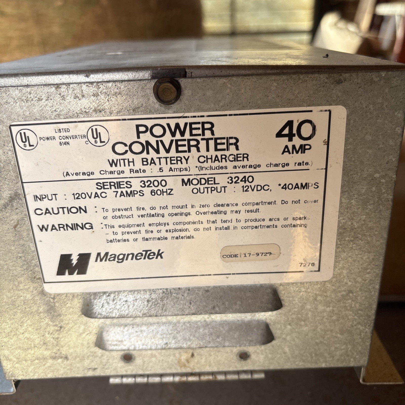 NEW NOS PARALLAX MAGNETEK 40 AMP RV Camper Converter Charger Mod 3240 Serie 3200