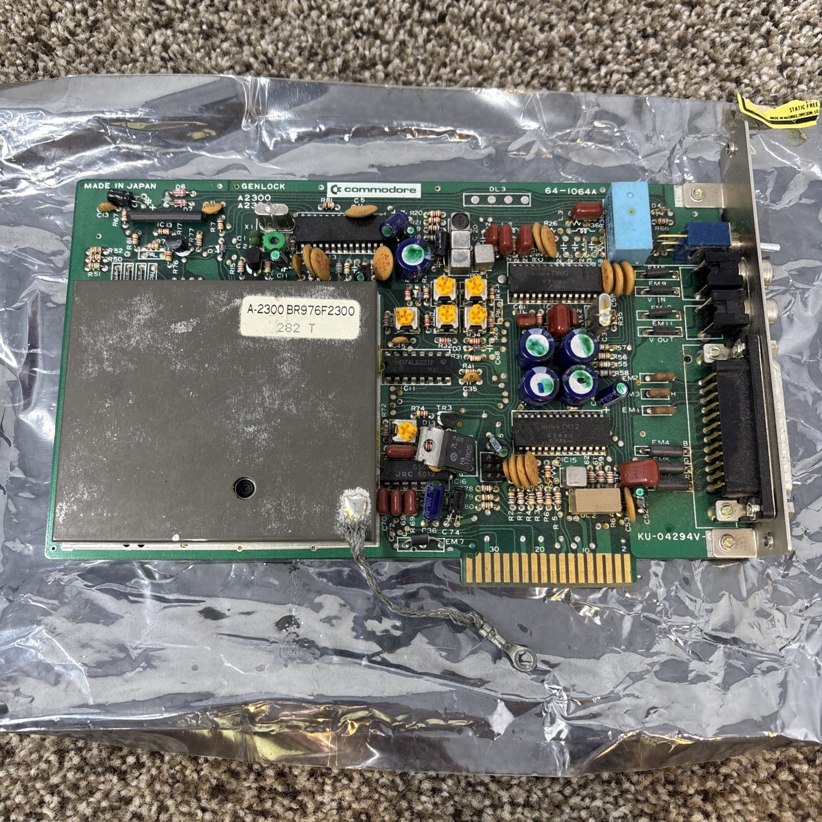 COMMODORE AMIGA A2300/A2301 Internal Genlock for the A2000/3000 UNTESTED