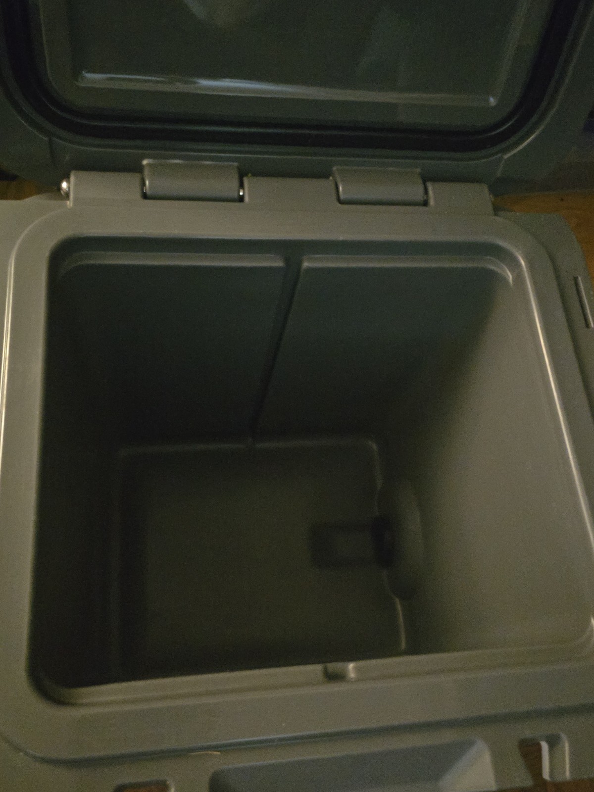 COHO 24-quart Injection Molded Cooler