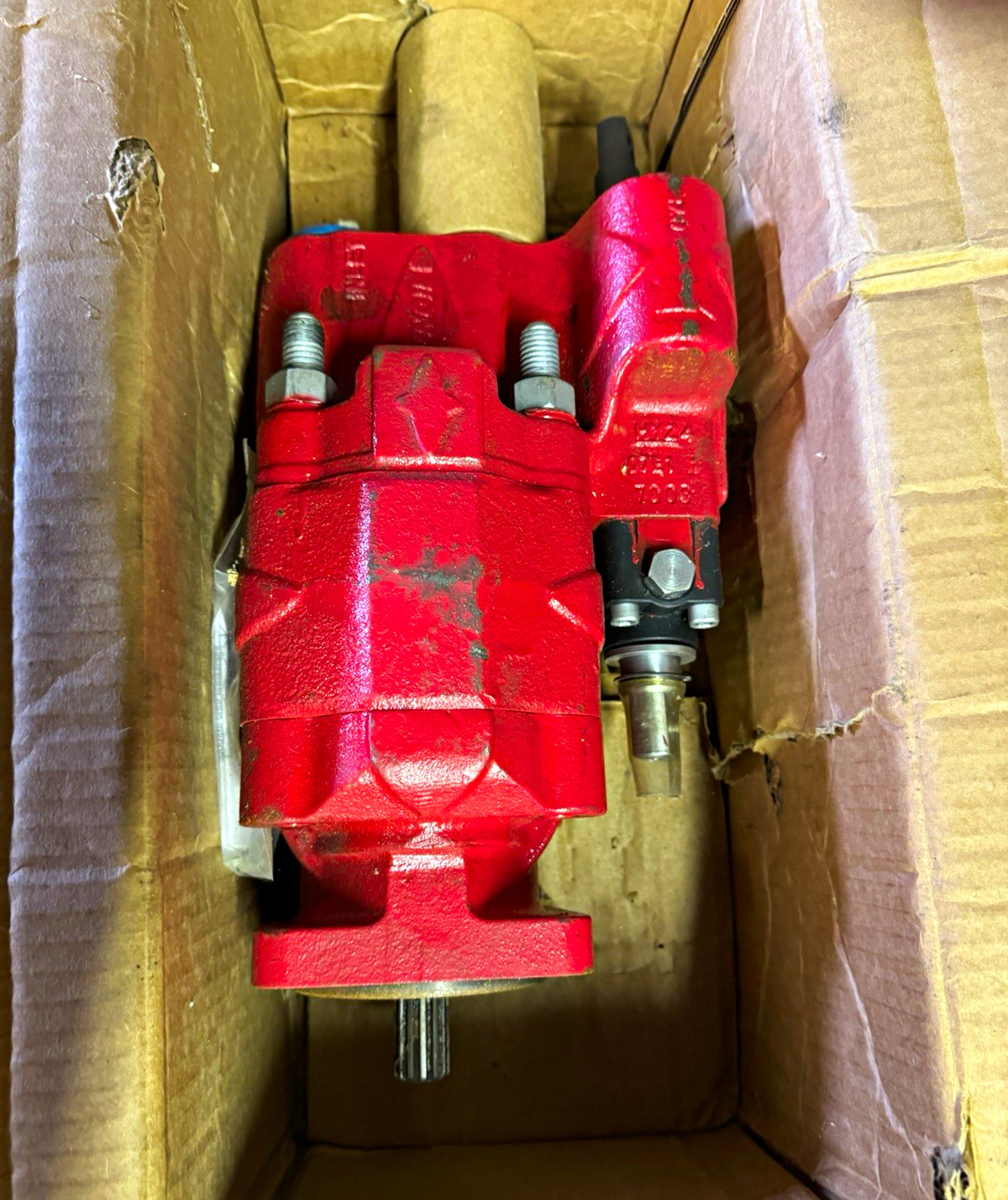 Muncie Hydraulic Pump E2XL1-27-02BPRL 27 GPM 2500 PSI