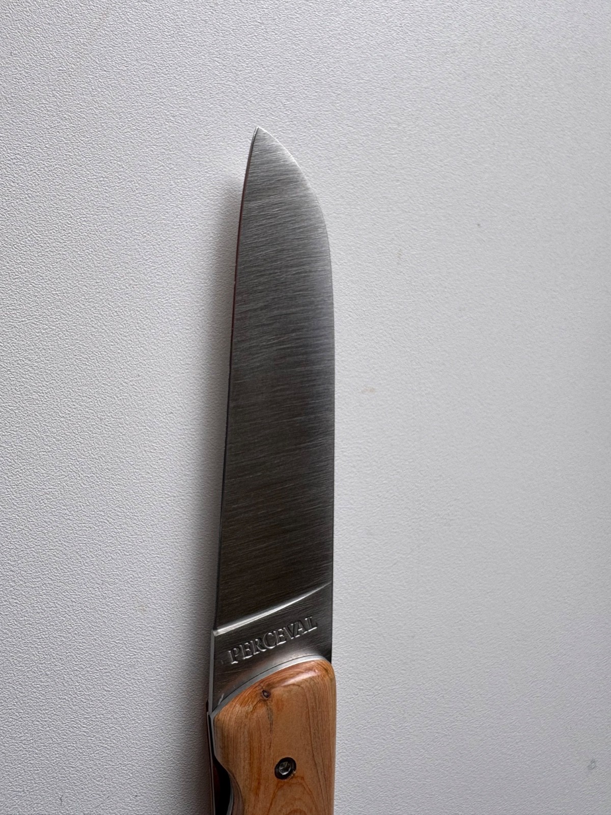 atelier perceval pocket knife. L08 Juniper wood handle. unused
