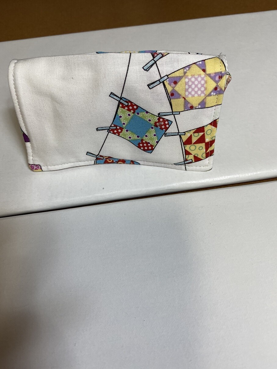 Little Quilts on the Line Handmade scissor, sewing notions, pincushion wallet