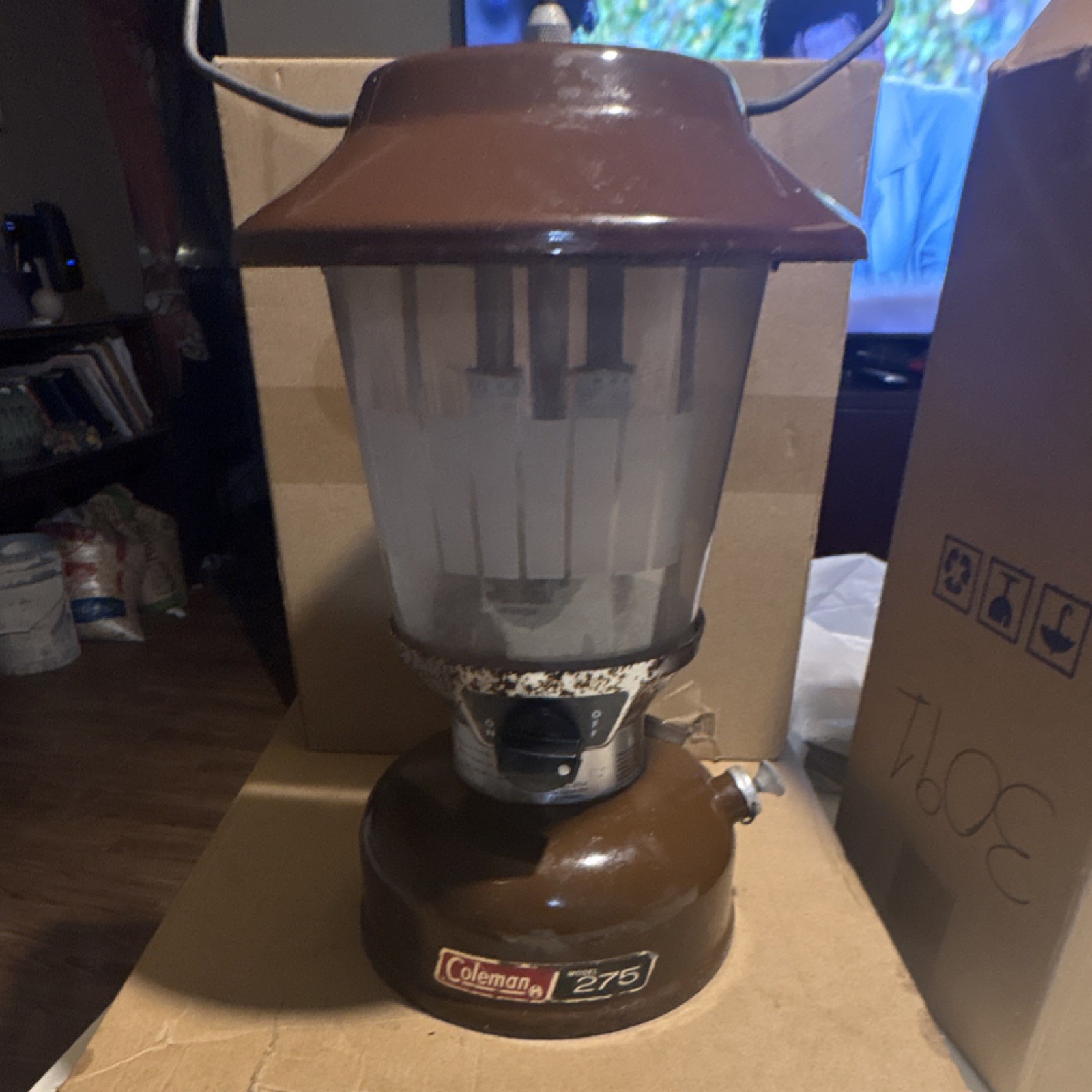 Coleman 275 Brown Camping Lantern Butane Propane Gas Metal Glass