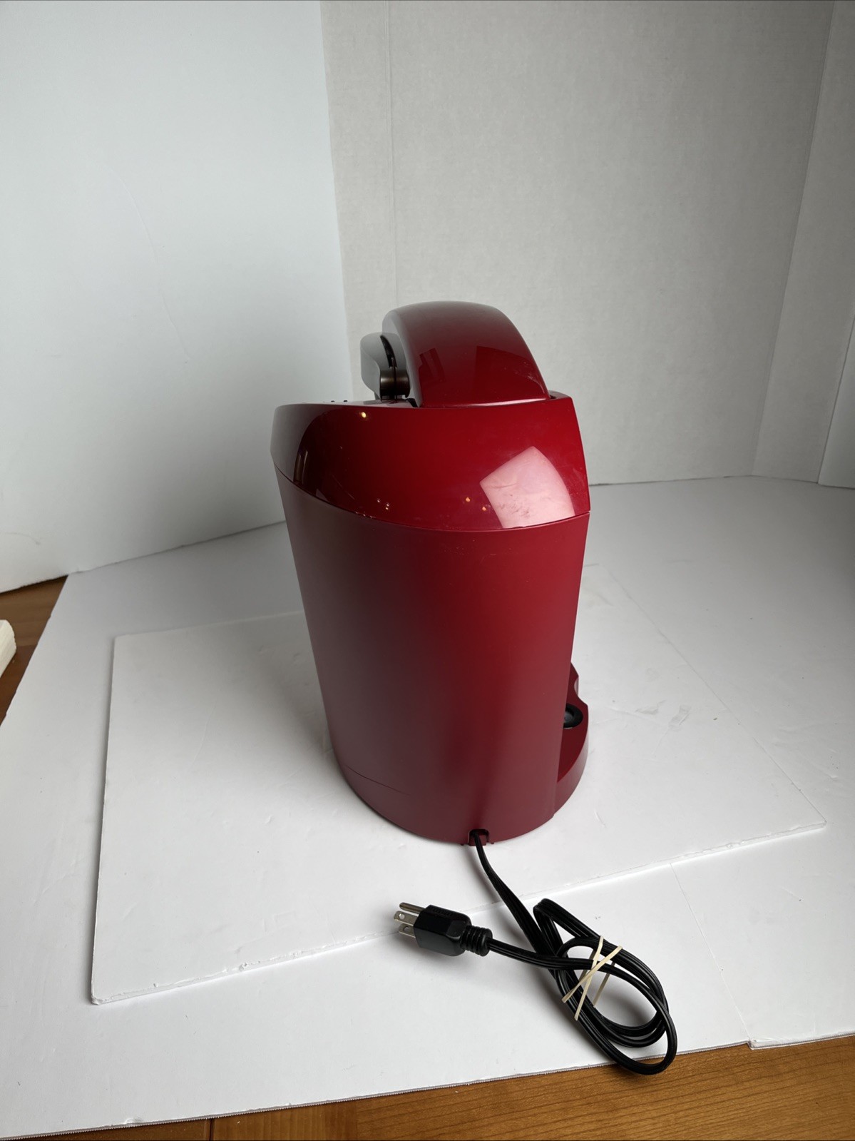 Keurig K-50 RED Classic Single Serve Pod Coffee Maker Machine BASE UNIT ONLY