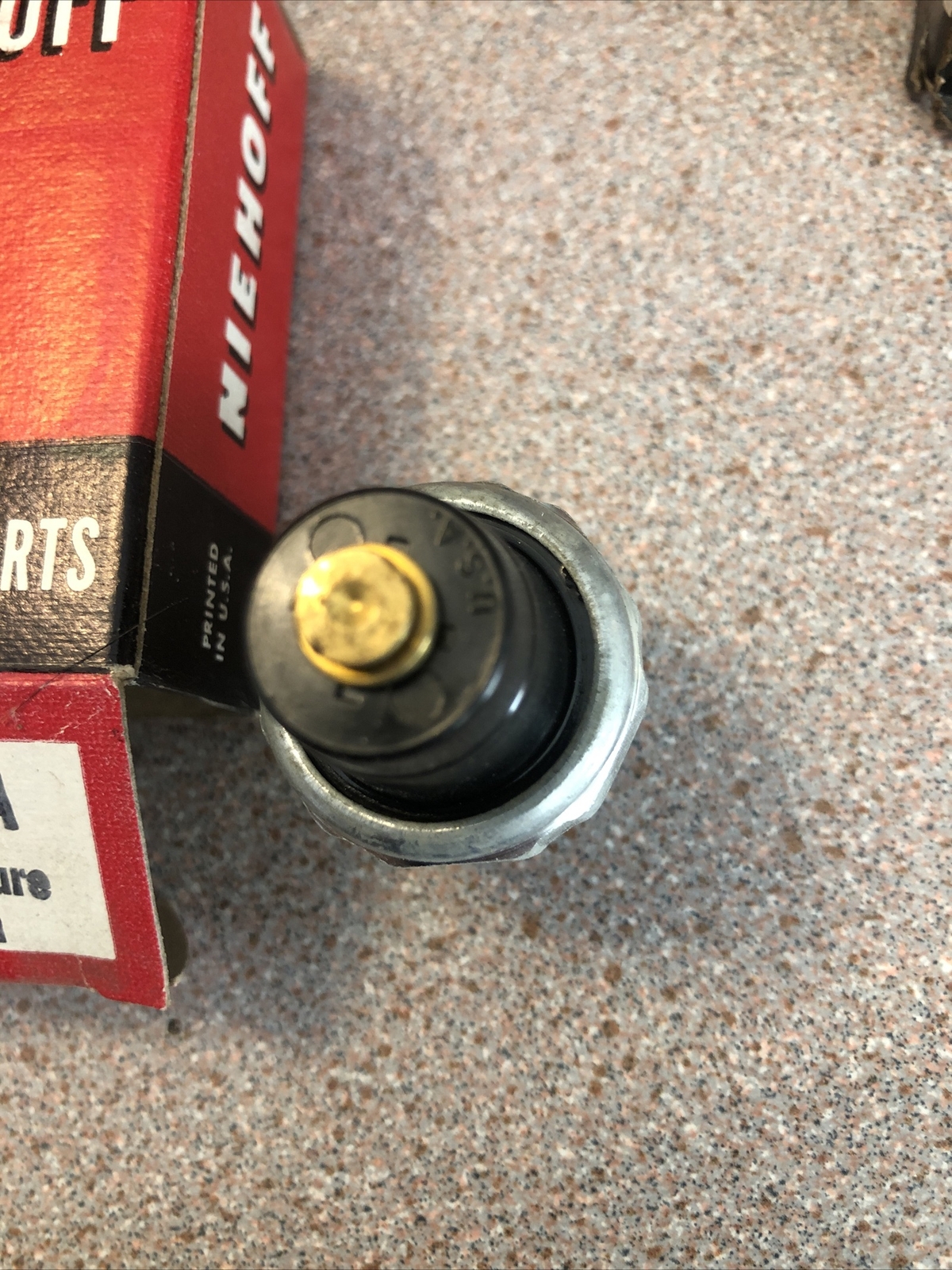 Niehoff FF134A Temp Sender New Old Stock
