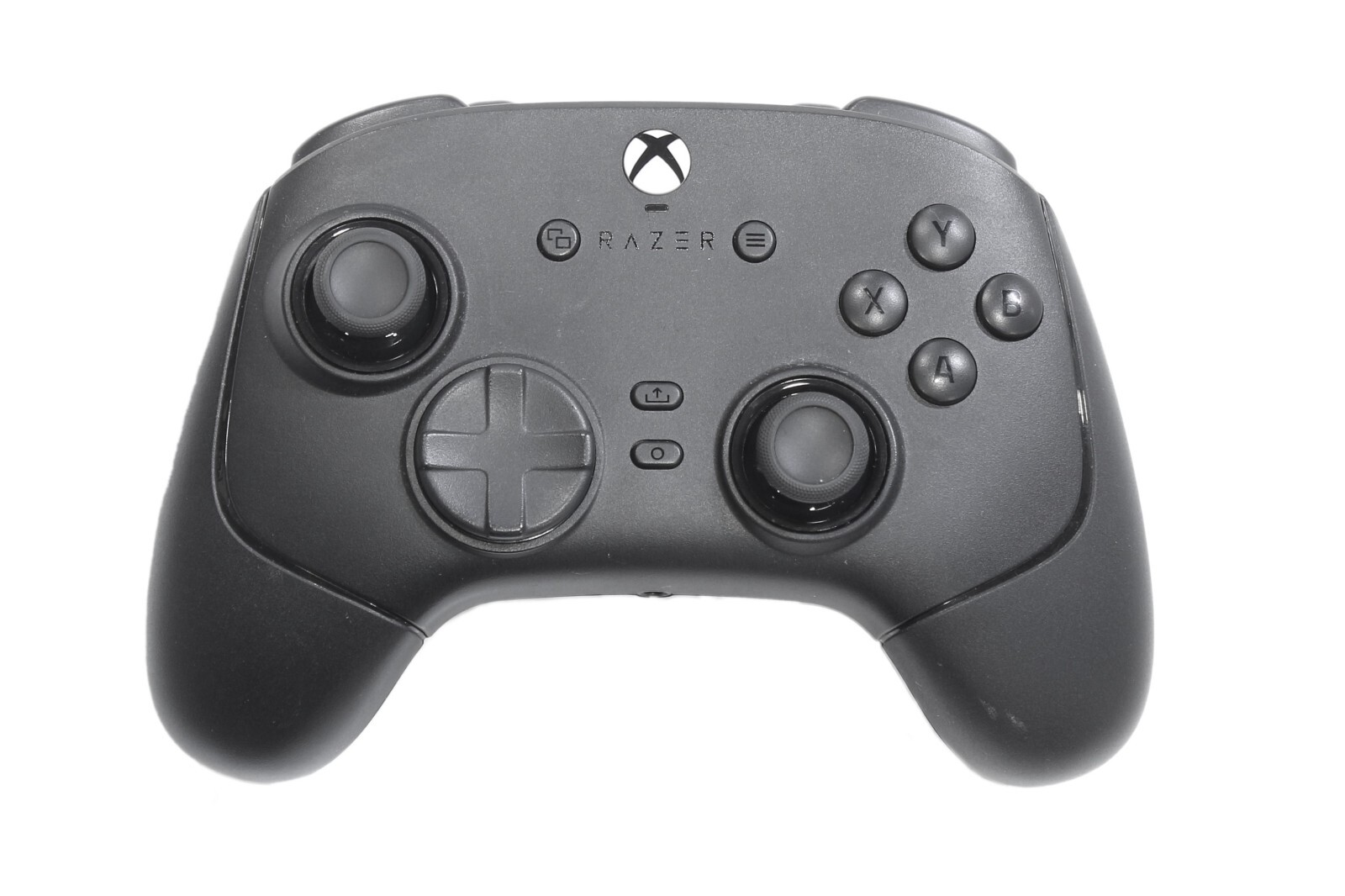 Razer Wolverine V3 Tournament Edition Wired Gaming Controller for Xbox & PC 🐍