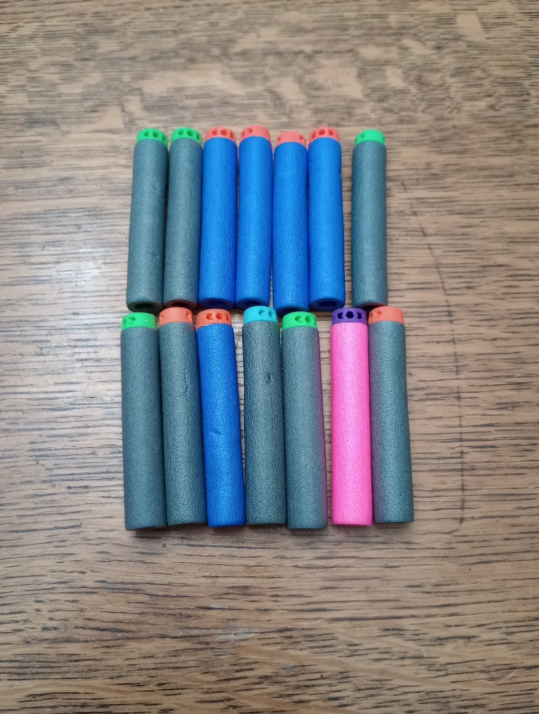 Lot Of 14 Unknown Branded Waffle Head Elite Style Darts
