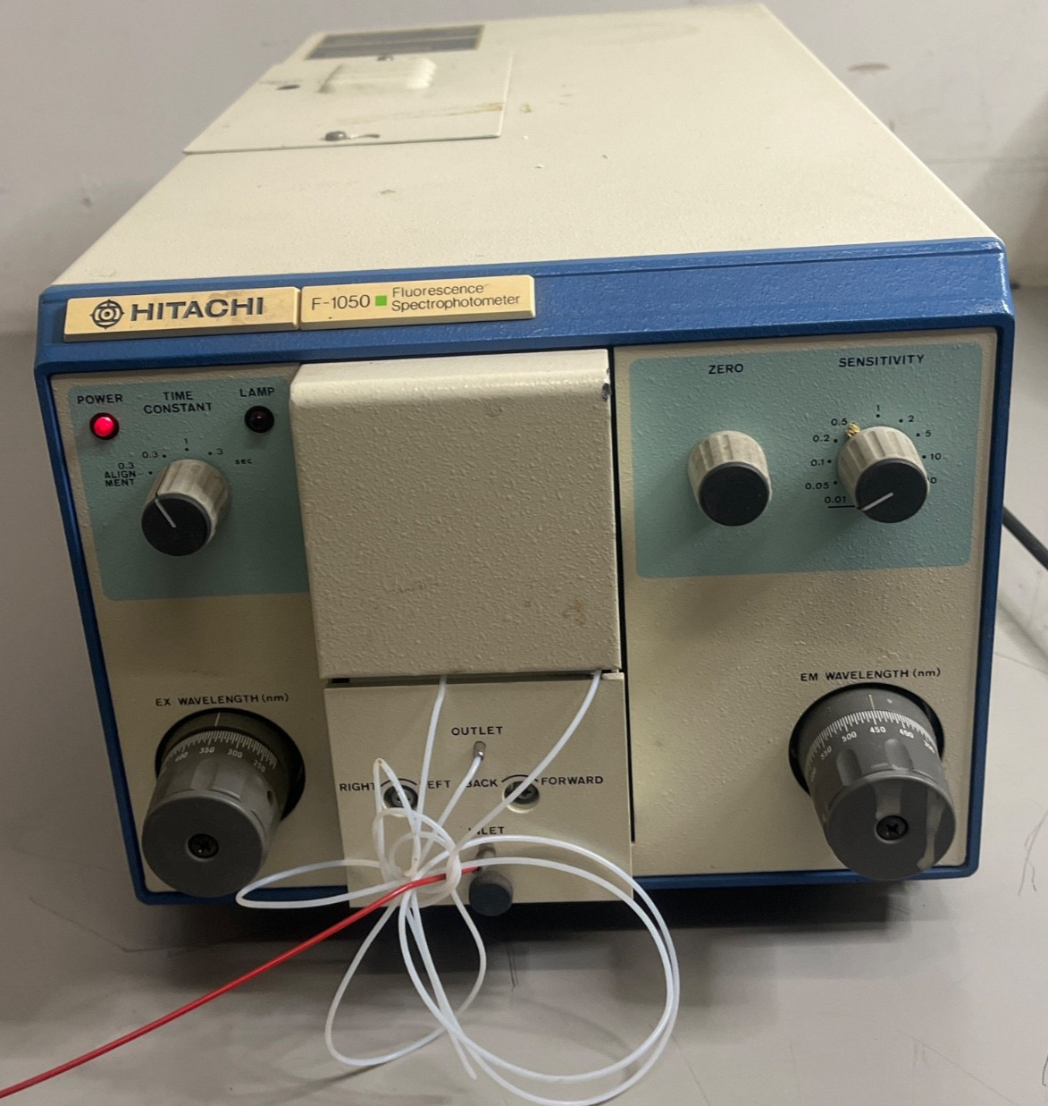 Hitachi F-1050 Fluorescence Spectrophotometer Lab Analyzer - Japan