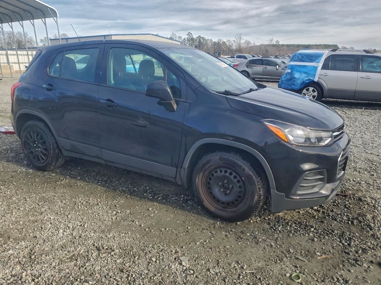 TRAX 2017 Glove Box 4946312