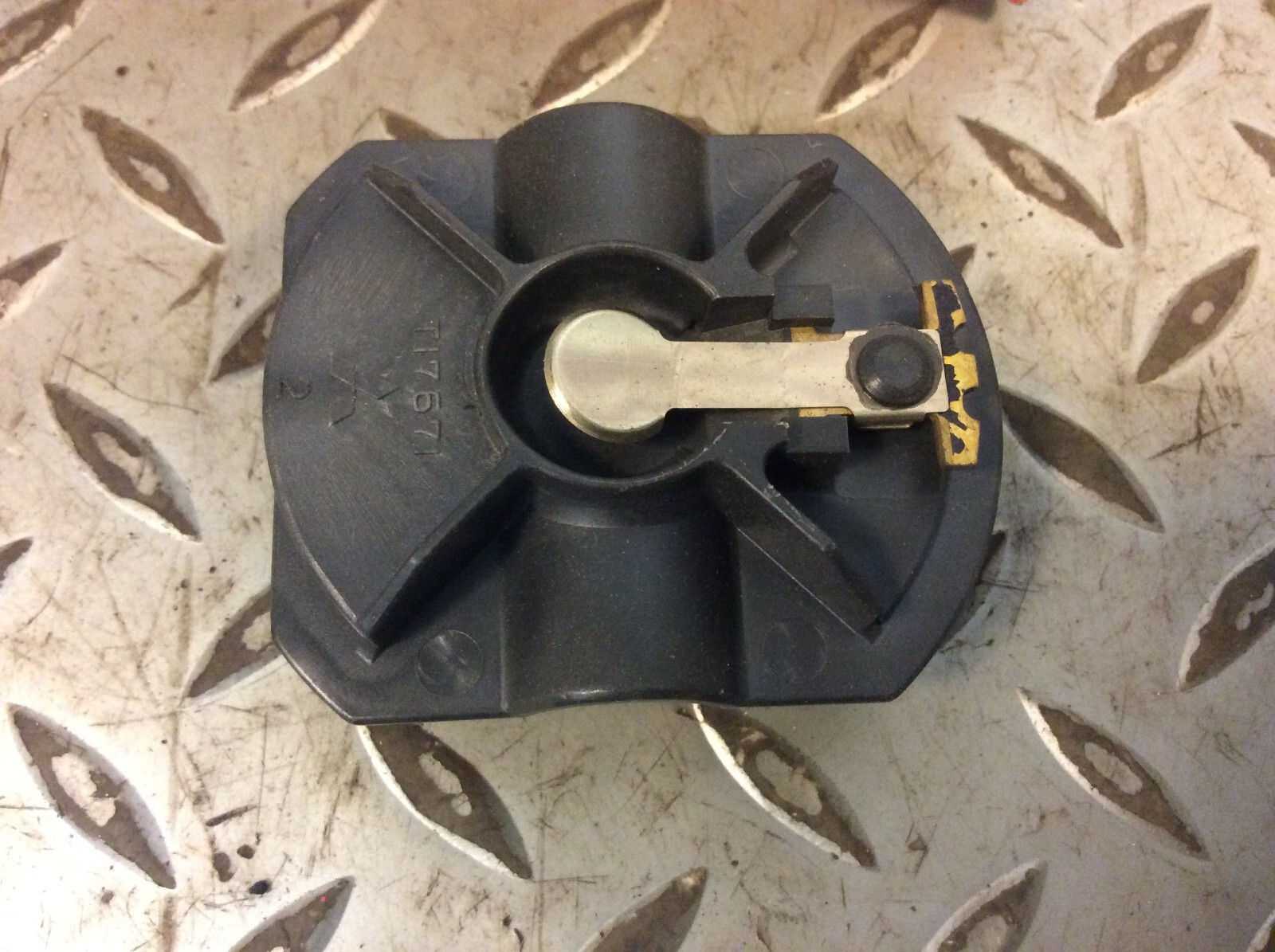 Motorcraft Distributor Rotor DRE-385 E92Z-12200-B