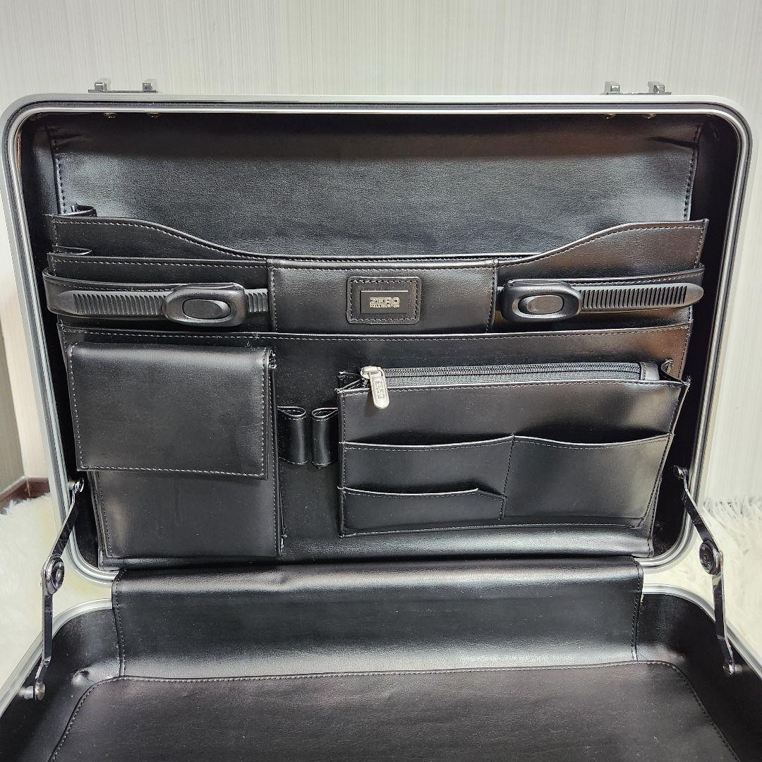 ZERO HALLIBURTON P2 Aluminum Attache Case Briefcase Silver USA