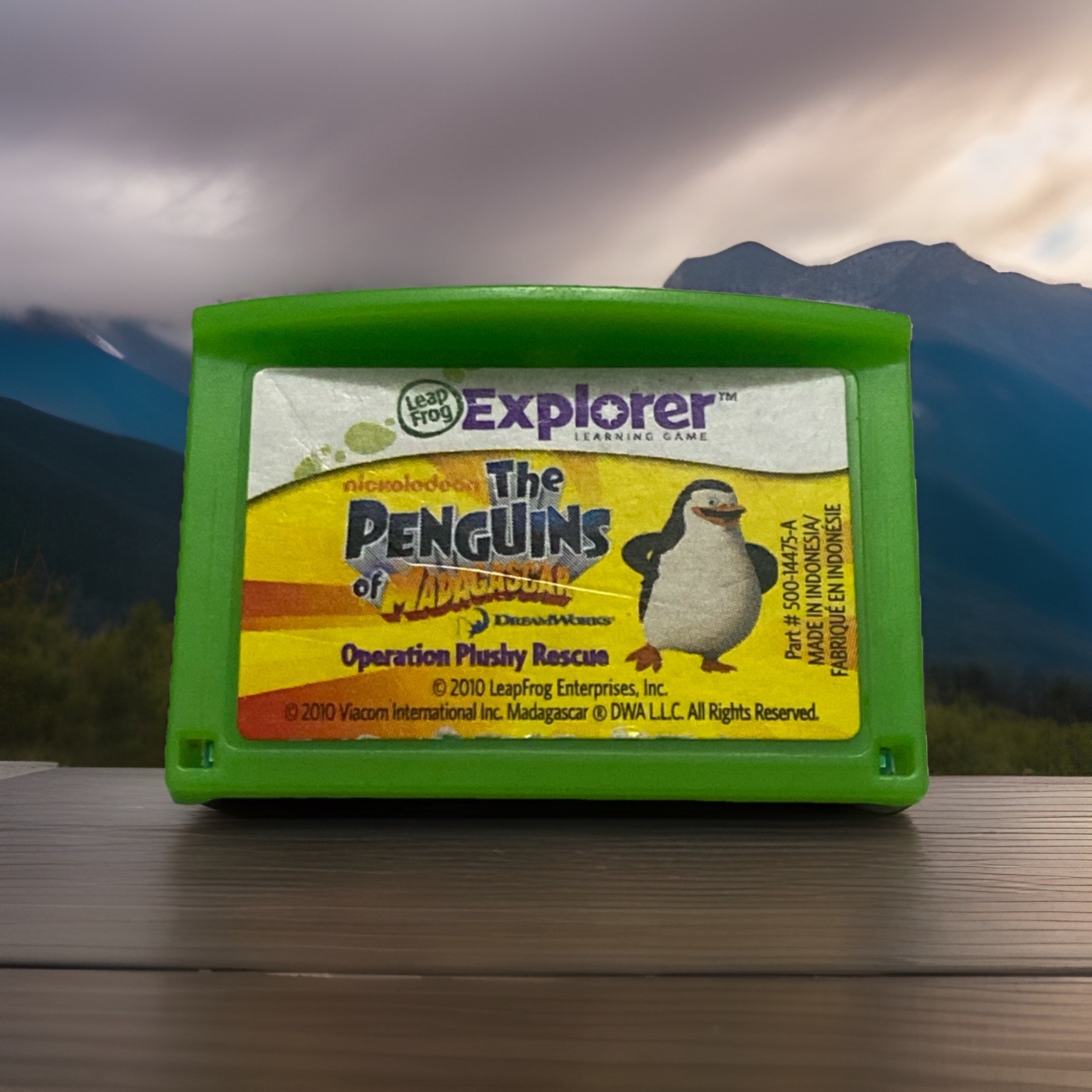 LEAPFROG LEAPSTER EXPLORER LEARNING GAME The  Penguins Of Madagascar Game (2010)