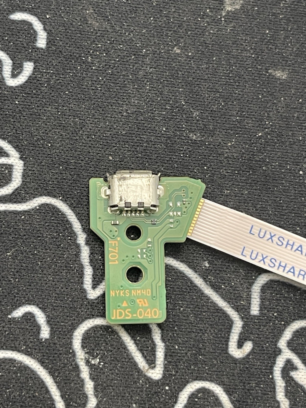 OEM PS4 Controller Charging Port For model JDS-040