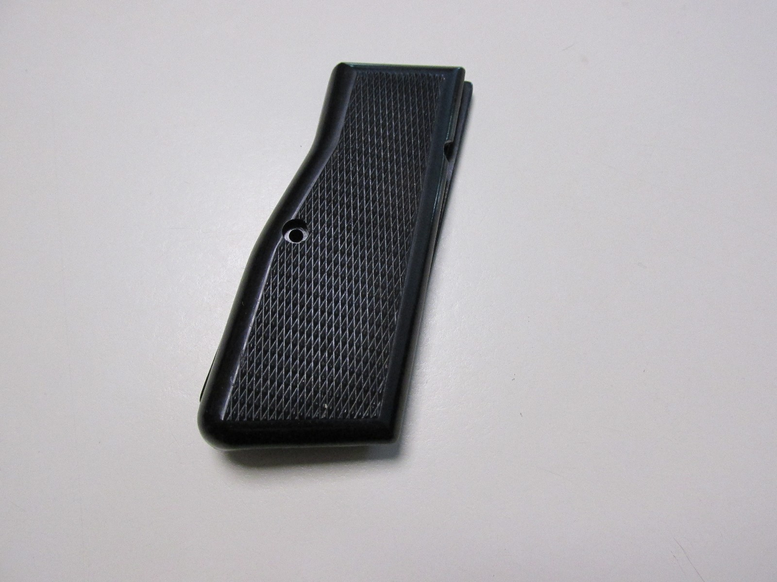 WW2 Browning Hi Power HP 35 Factory Grips-John Inglis Canadian Mfr. MINT & COOL!