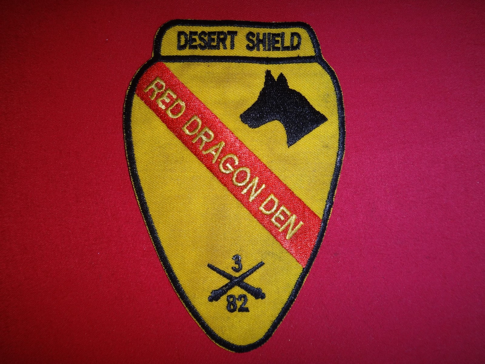 Desert Shield Patch US 1st Cavalry Div 3rd Bn 82nd Field Arty Rgt RED DRAGON DEN