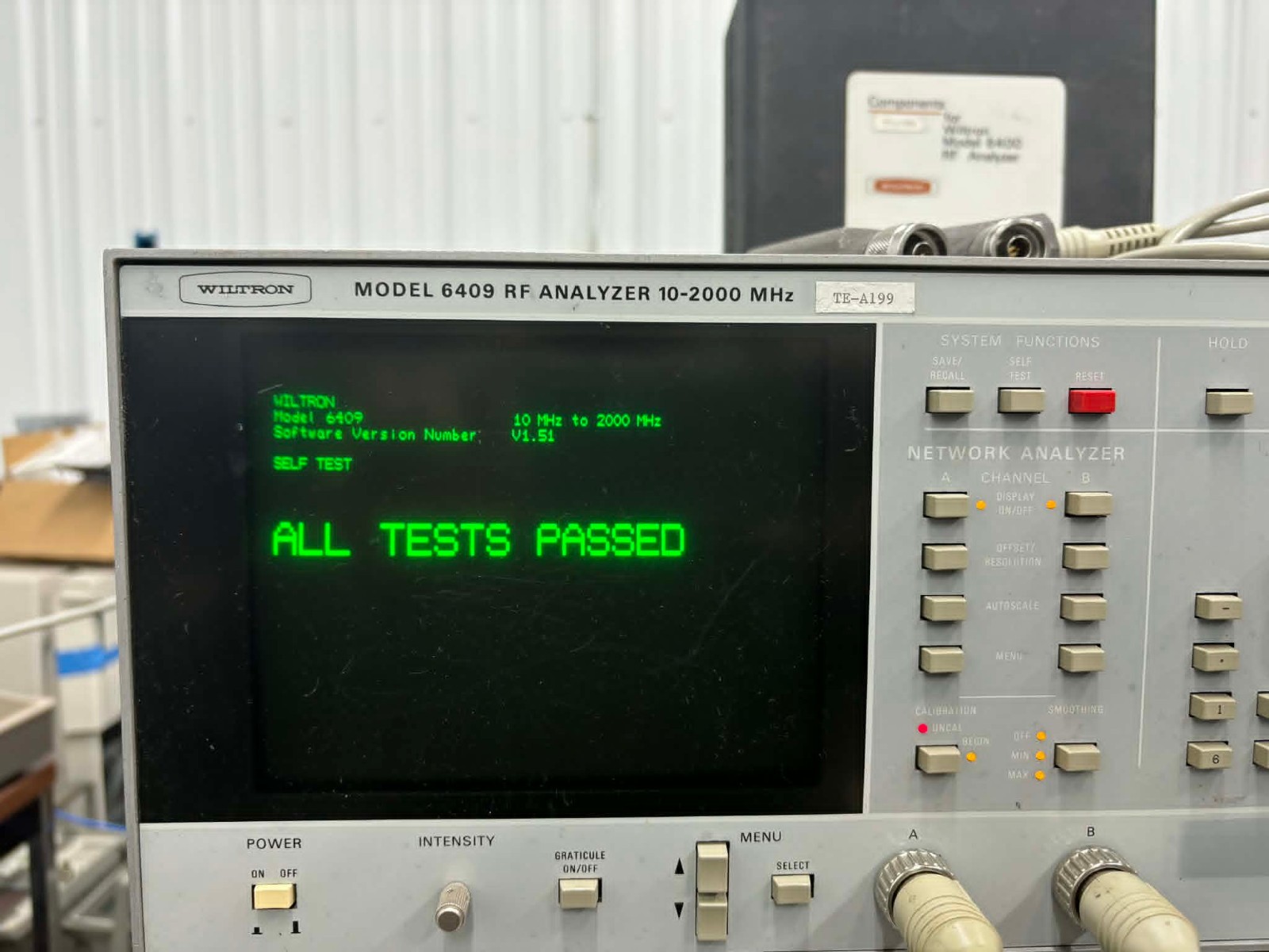 Wiltron Model 6409 RF Analyzer 10-2000MHz