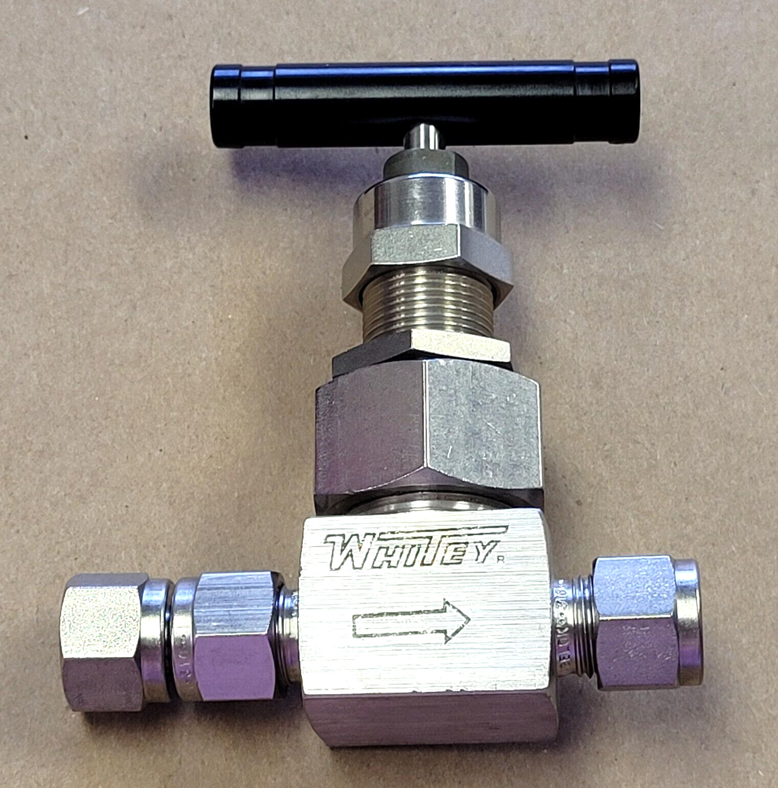 WHITEY SS-6NRS6 STAINLESS STEEL NEEDLE VALVE