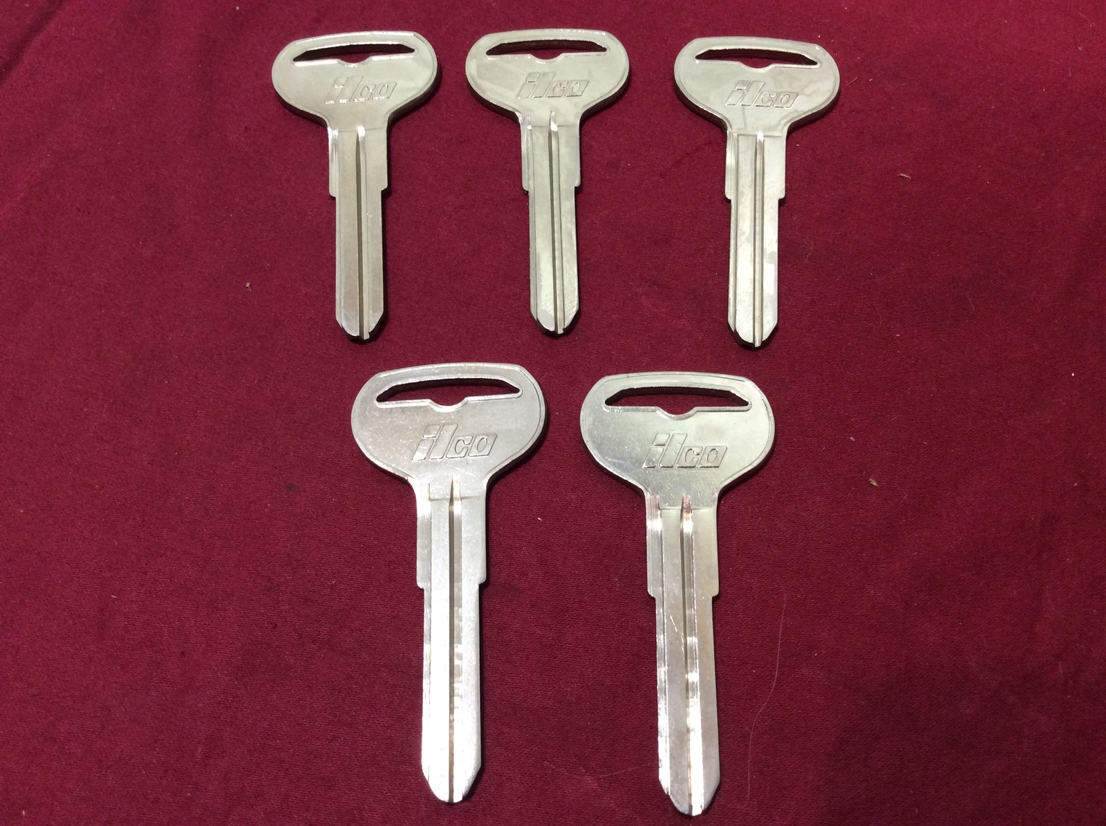 Toyota by Ilco TR26 Key Blanks, Set of 5- Locksmith