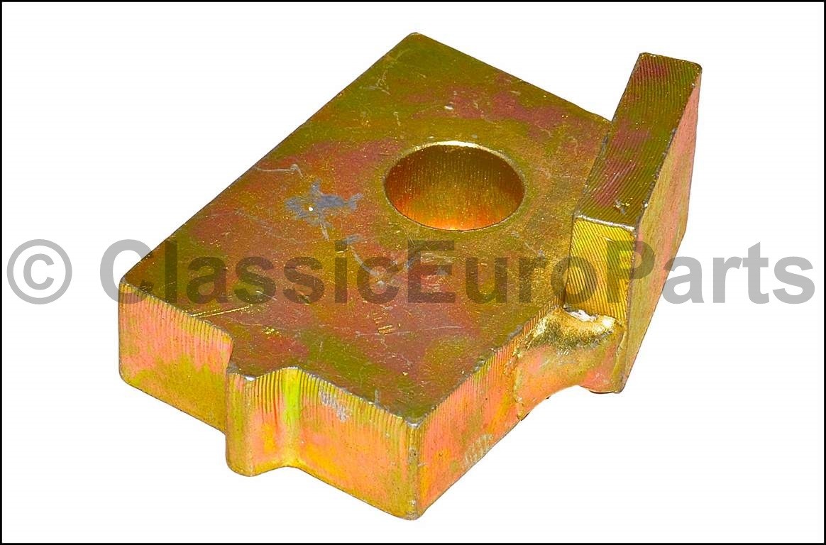 Crankshaft pulley locking tool for Fiat 1.4 FIRE EVO 2 timing belt