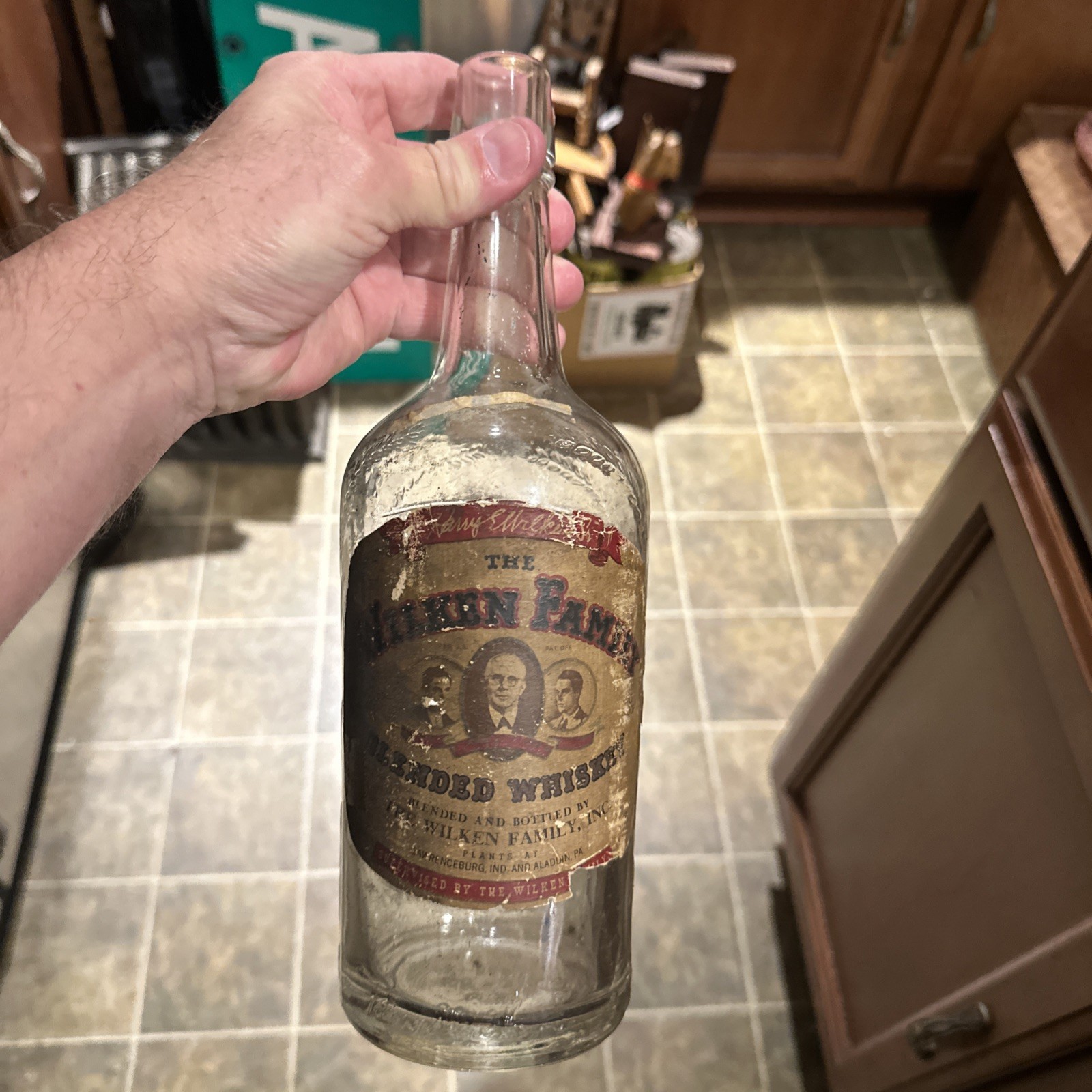 The Wilken Family Blended Whiskey Paper Label Bottle Lawrenceburg IN Aladdin PA