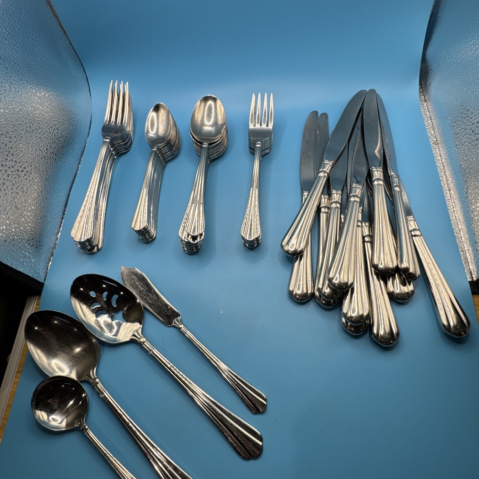 62 Piece Oneida USA Tripoli Stainless Steel Flatware Set