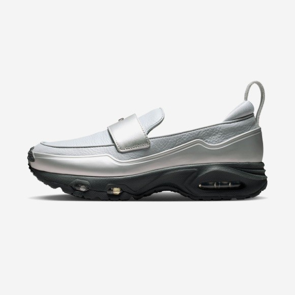 Nike Air Max Phenomena - Silver / IV4690-099 / Womens Shoes New in Box