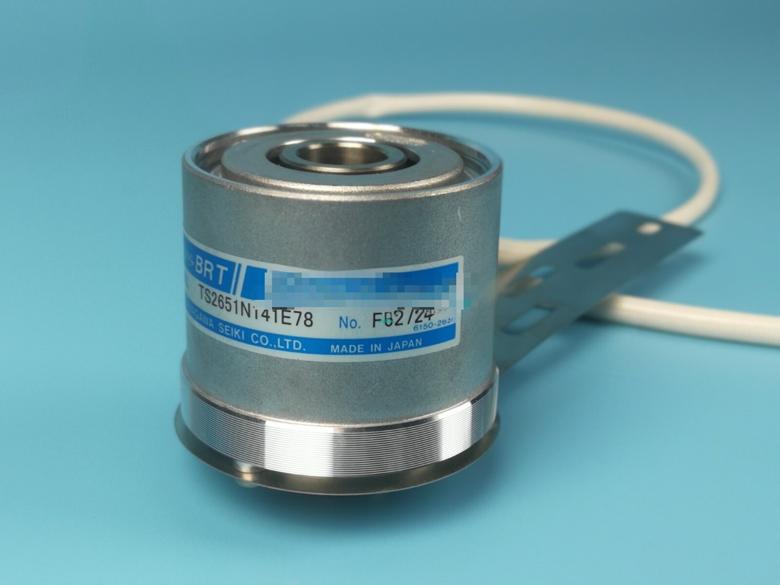 New Tamakawa encoder TS2651N141E78 with stainless steel bracket