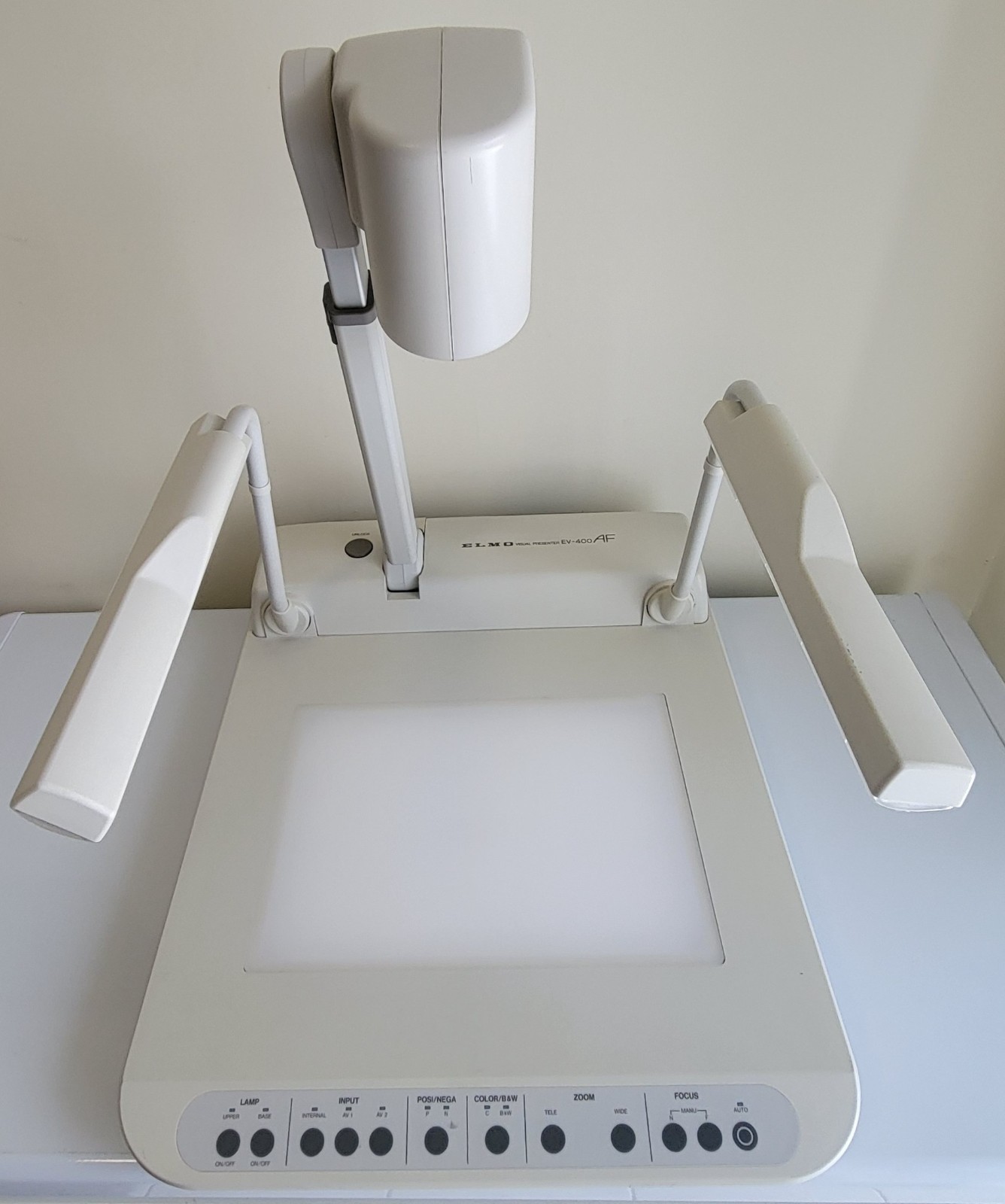 USED - Elmo EV-400AF Visual Presenter Auto-Focus Camera Overhead Projector
