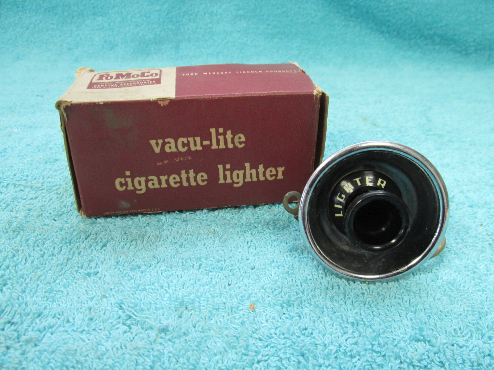 1951 FORD FAIRLANE  VACU-LITE  CIGARETTE LIGHTER   NOS FORD ACCESSORY 318