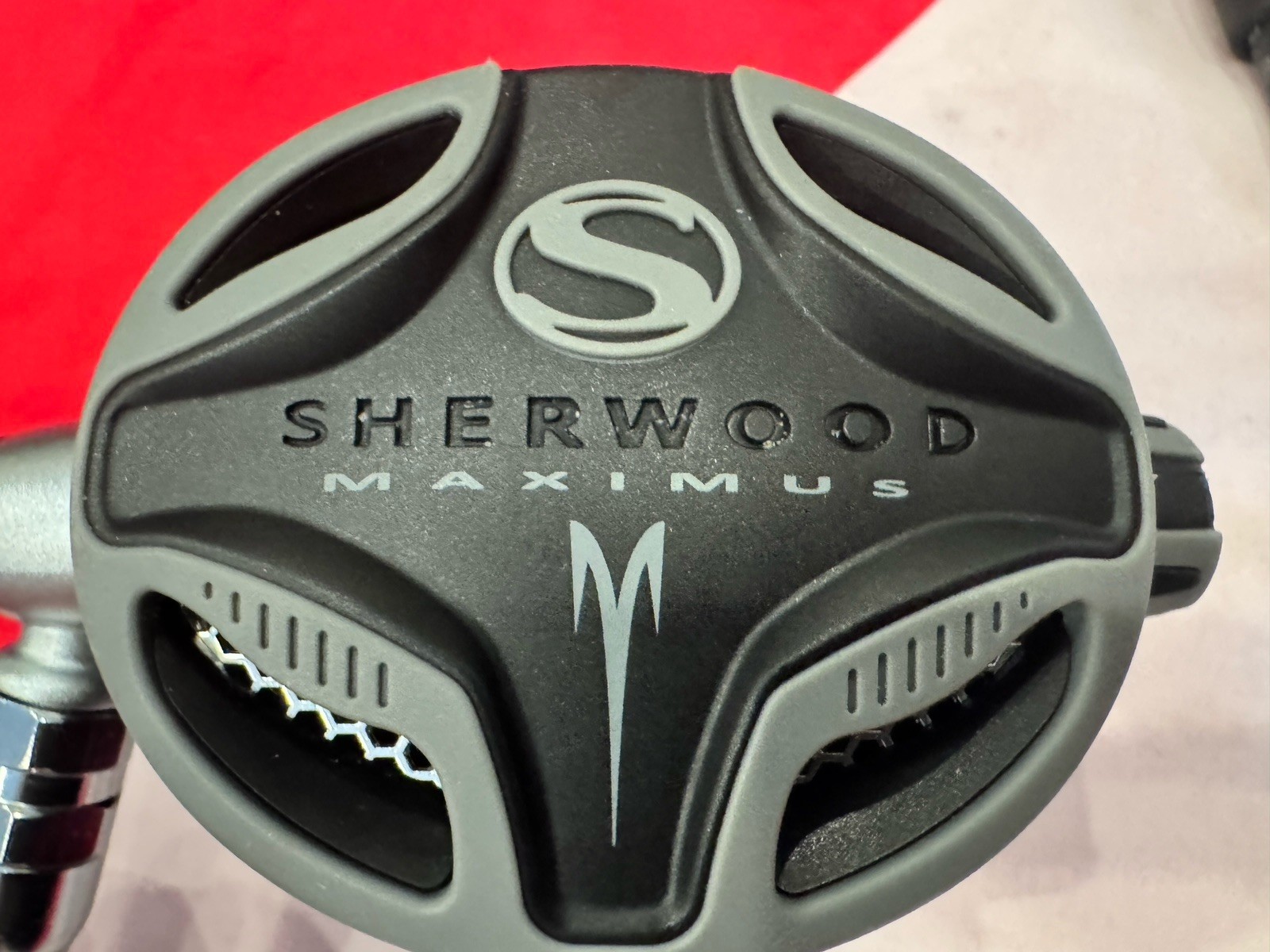 SCUBA PRO SHERWOOD MAXIMUS REGULATOR “NEW MODEL”WAY COOL! RETAIL$800 MAX IS BACK