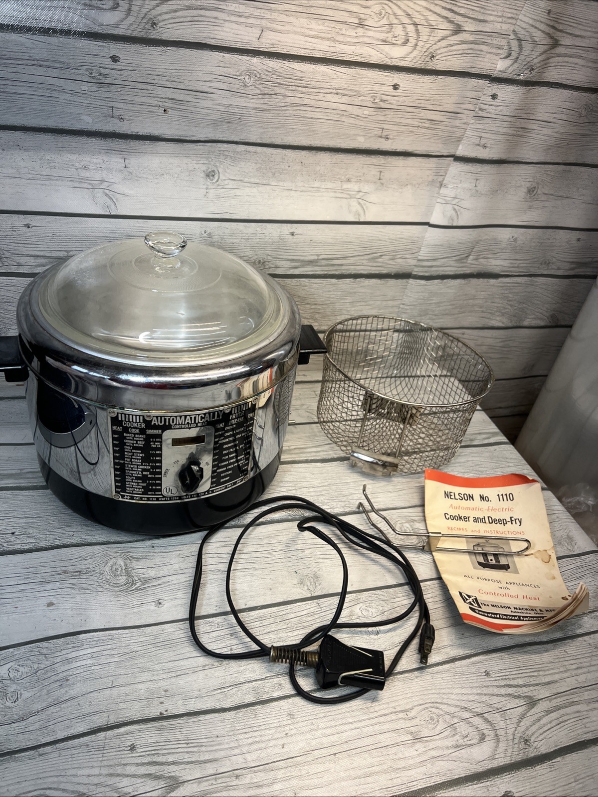 Vintage Nelson Bel-Air Cooker And Deep Fryer Glass Cover And Basket Model 1110
