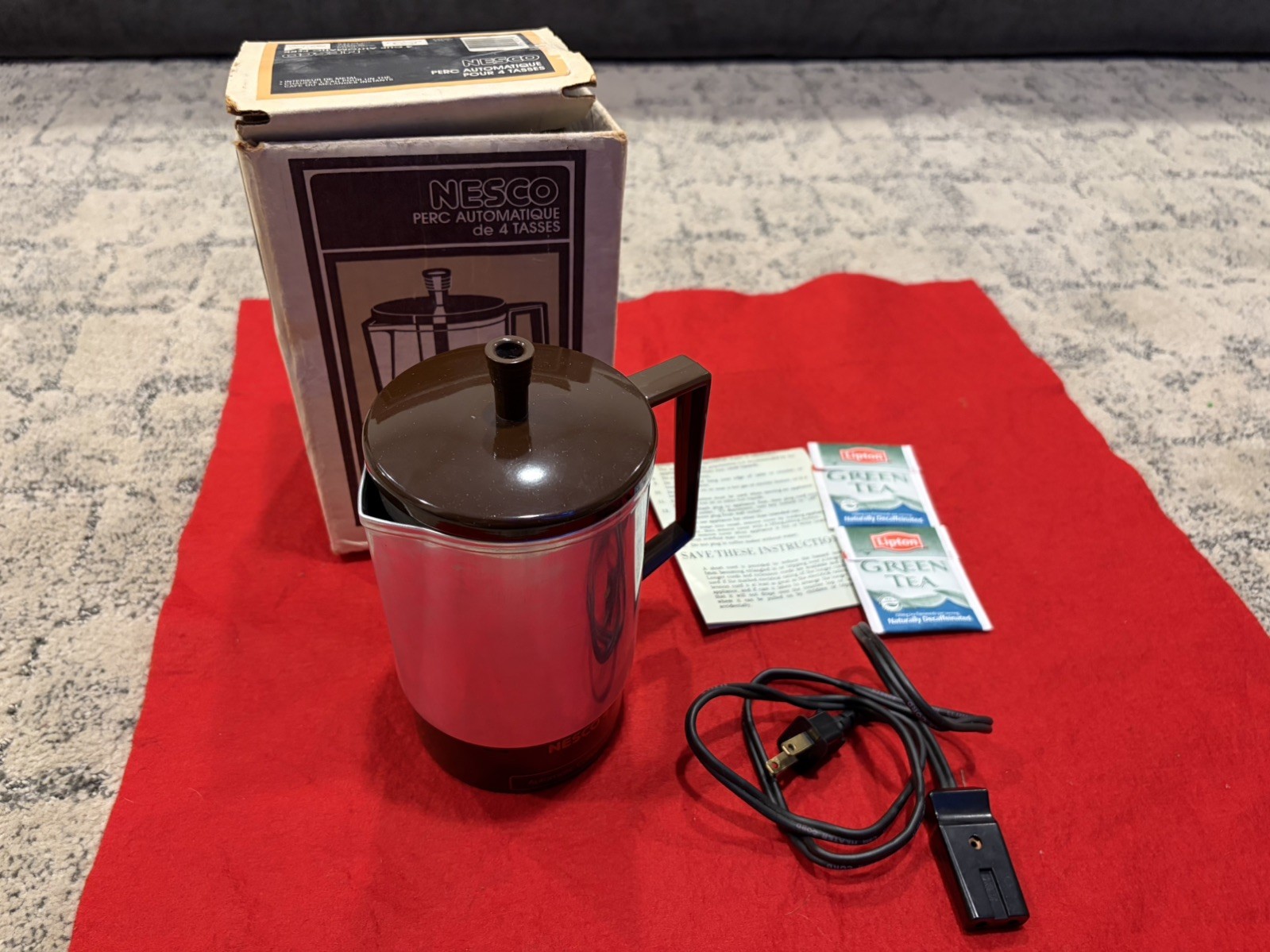 Nesco 4 Cup Coffeemaker Home 'n Away Vintage coffee pot w/ Box
