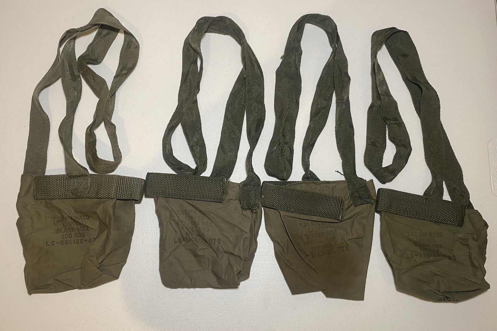 4 Vintage 7.62mm Nato Linked 100 Rounds Blank M82 Ammo Bag Vietnam Army