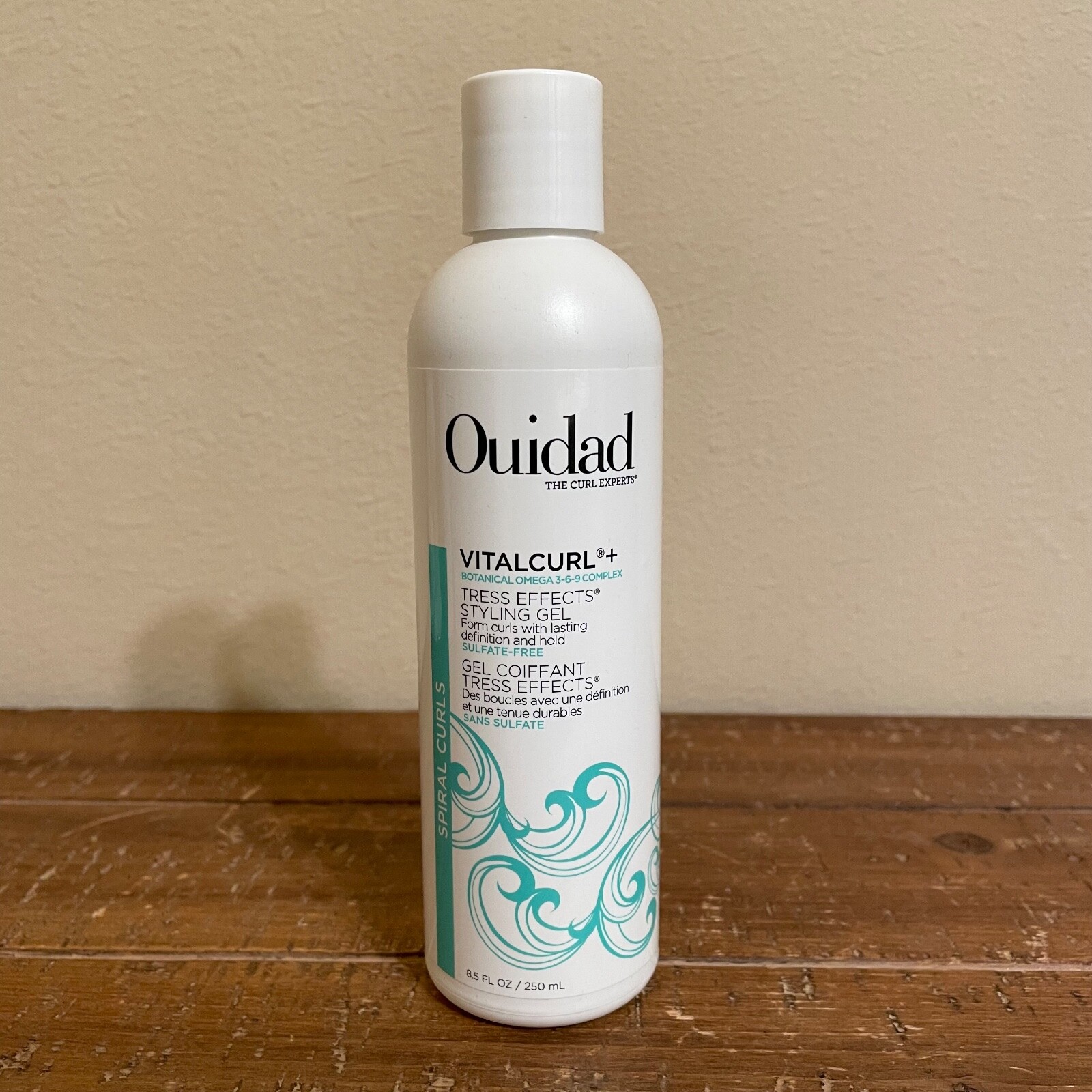Ouidad Vitalcurl+ Tress Effects Styling Gel 8.5 oz new fresh sealed