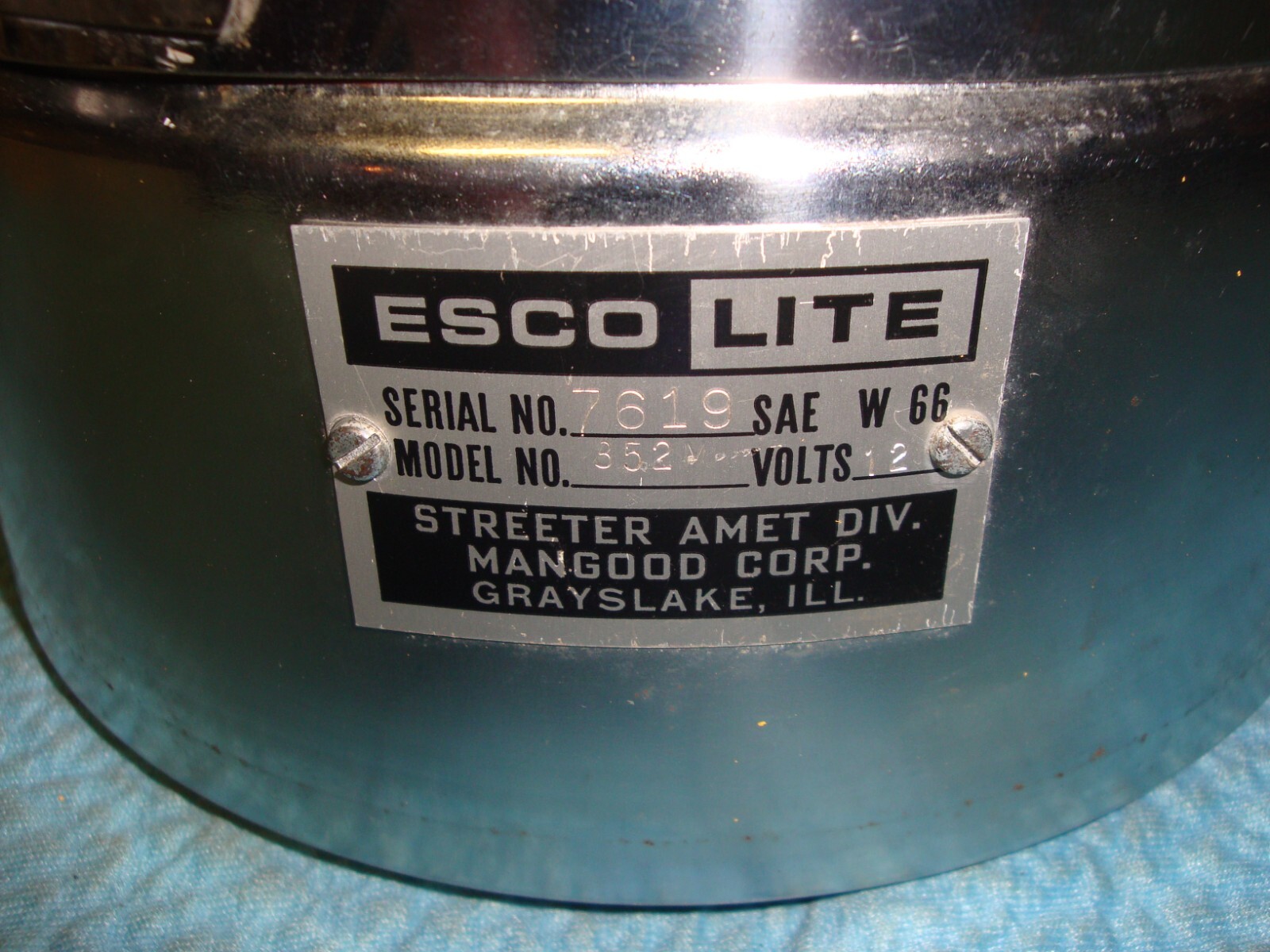 Esco Revolving Light Model 352M 12 Volt