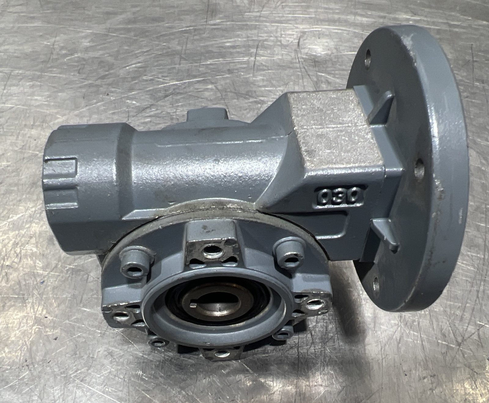 Lenze M-030-FB-1/10.6 C14P Gear Box Nos Surplus