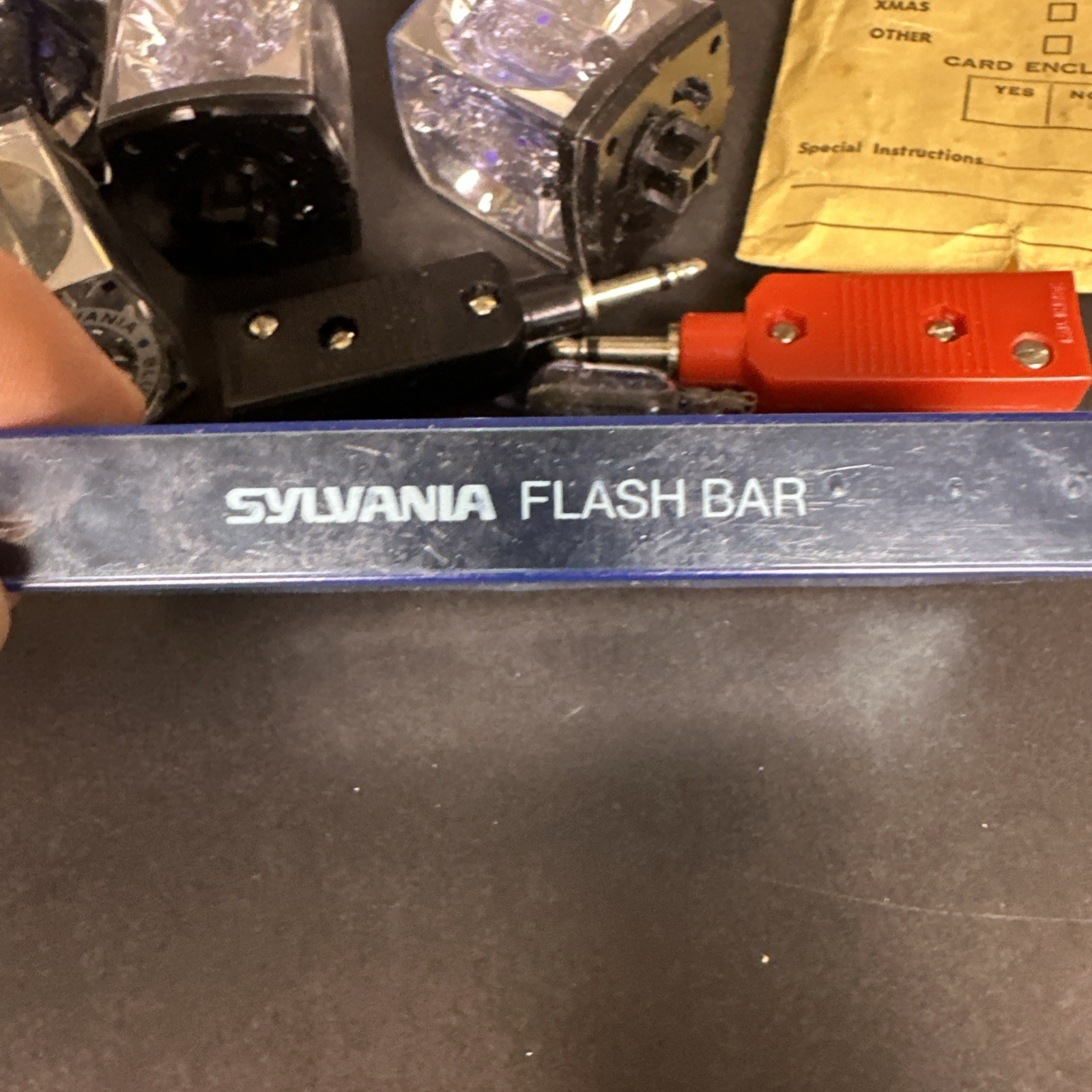 VINTAGE Sylvania Flash Cubes & Accessories