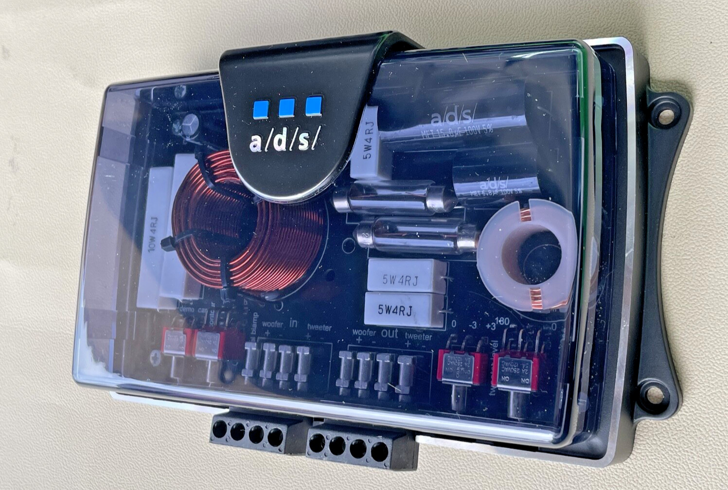 Old School A/D/S 346CS Crossover Pair, Display Unit