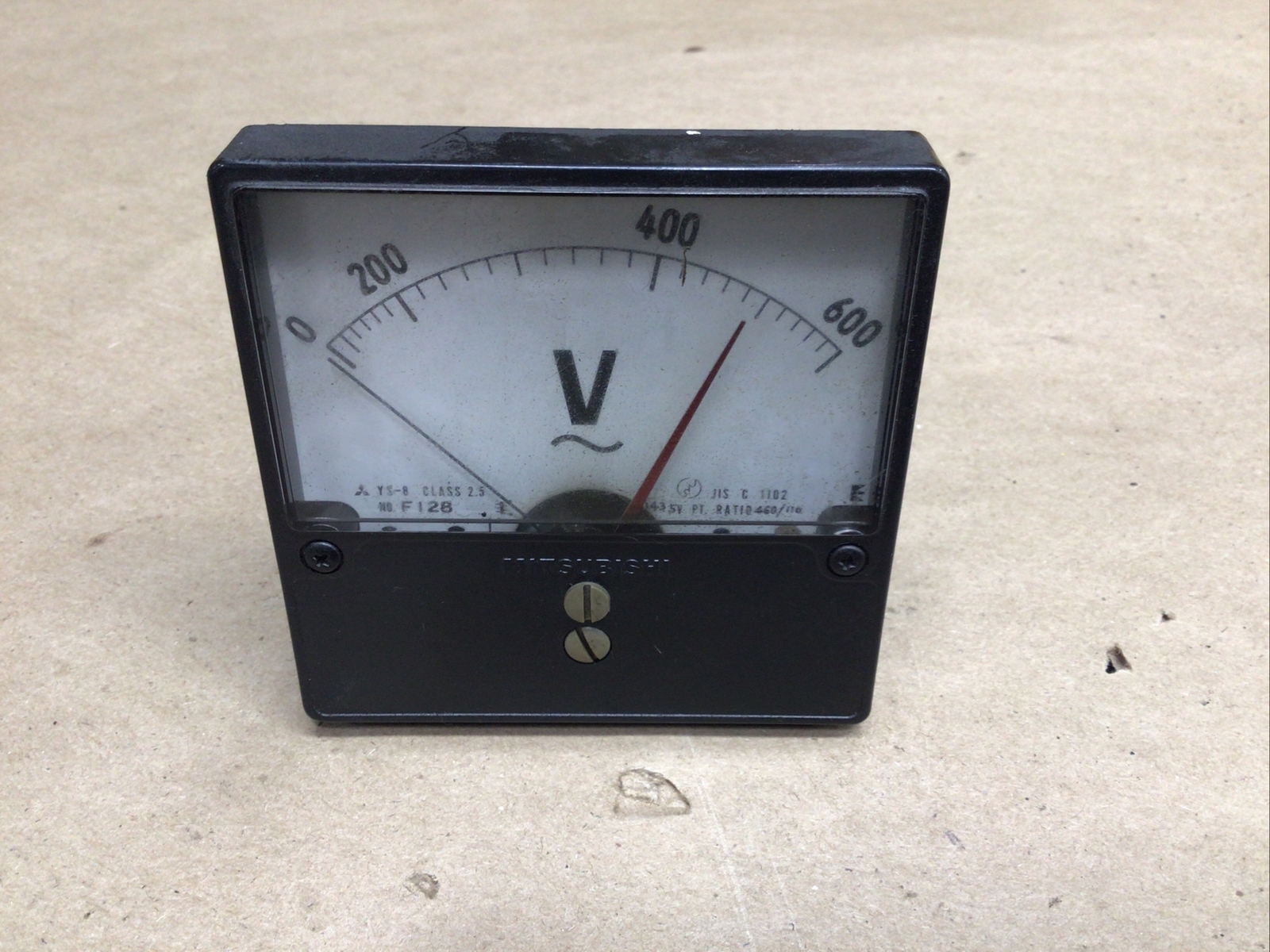 Mitsubishi YR-8 Panel Meter Volt Gauge 0-600V #01I59