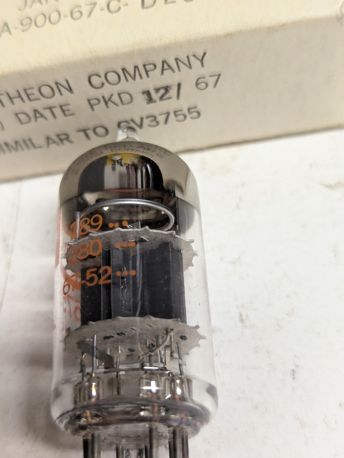 Raytheon JAN 5755 420a Vacuum Tube