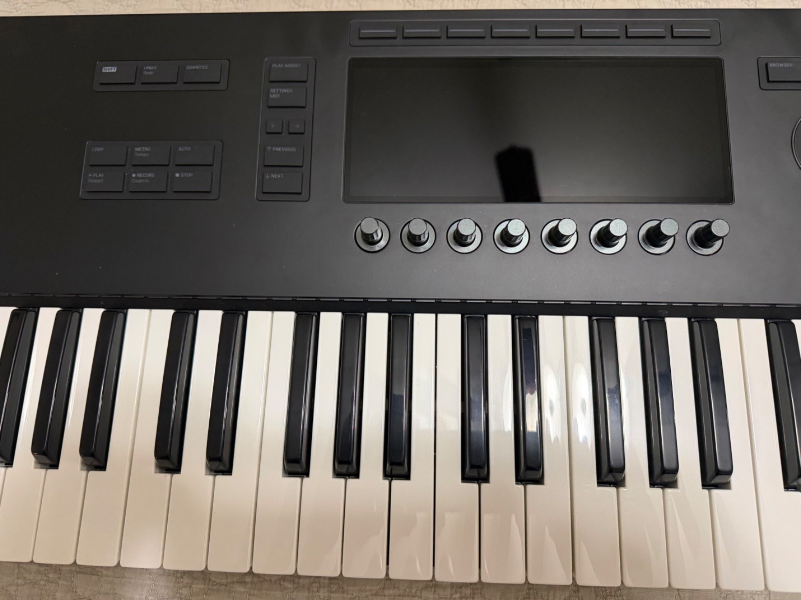 Native Instruments Komplete Kontrol S61 MK3 61 Key Keyboard Controller