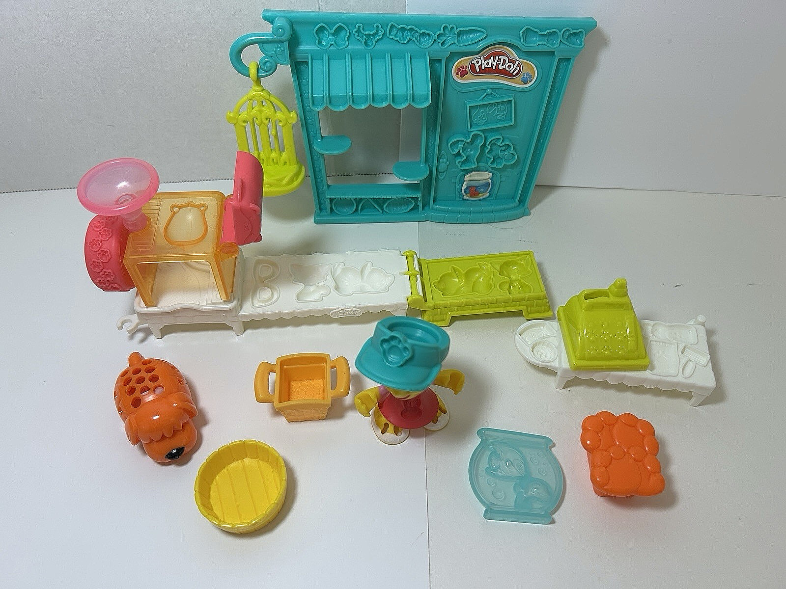 Play-Doh Simpson Pet Store Playset Hasbro