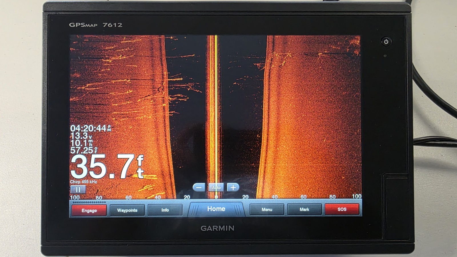 Garmin GPSMAP 7612 Chartplotter Fishfinder Touchscreen w/ Mount & Cable Tested