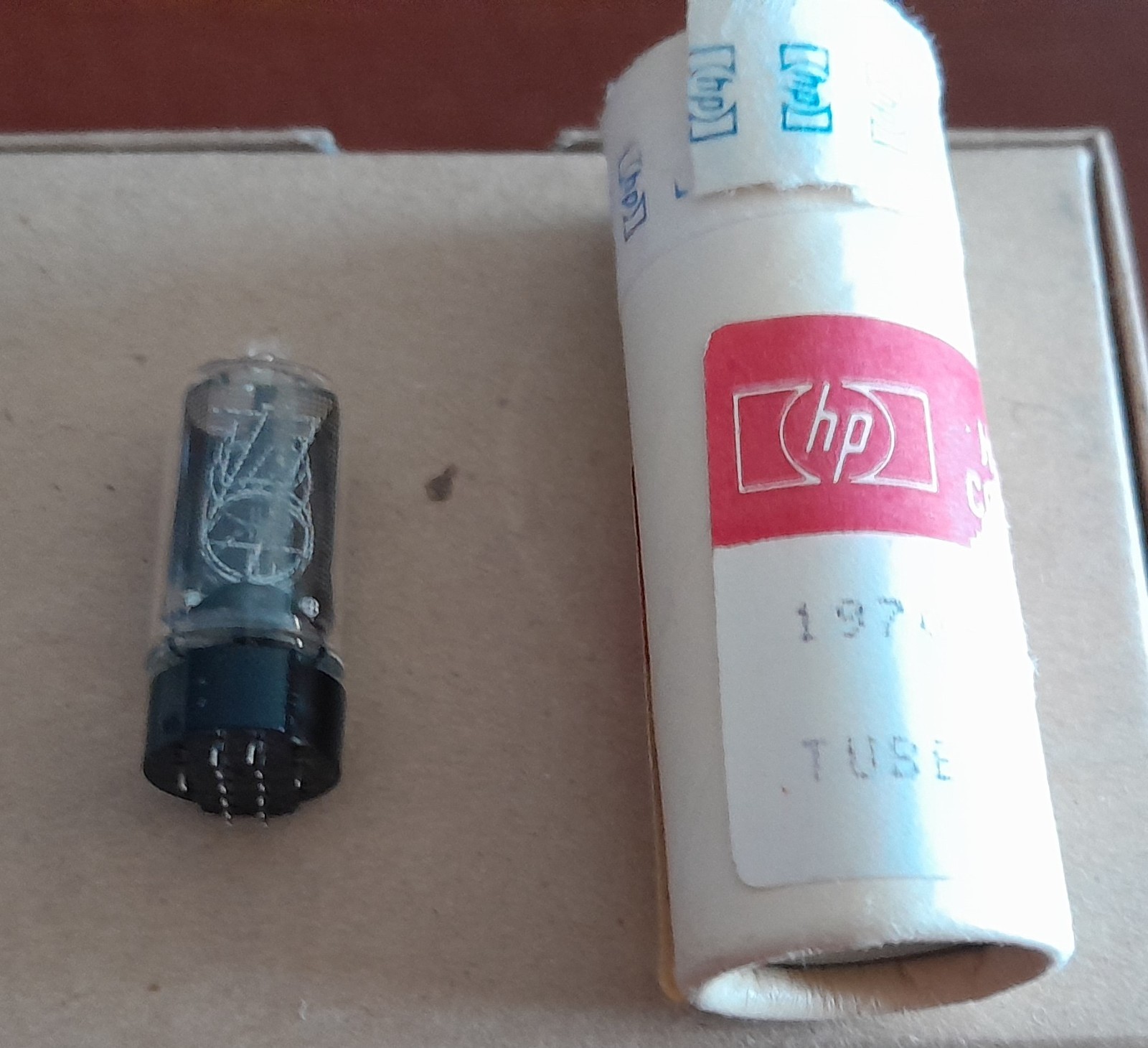 HP 1970-0042 / BURROUGHS B5870 NIXIE TUBE - NEW