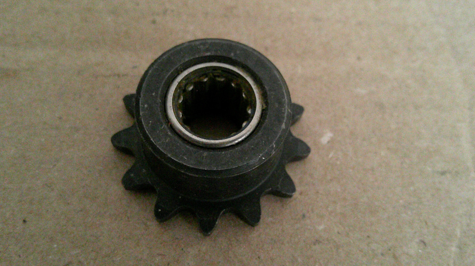NEW OPEN BOX BREWER 35B13F IDLER SPROCKET W NEEDLE BRG, 13T, 35 CHAIN, 1/2"BORE.