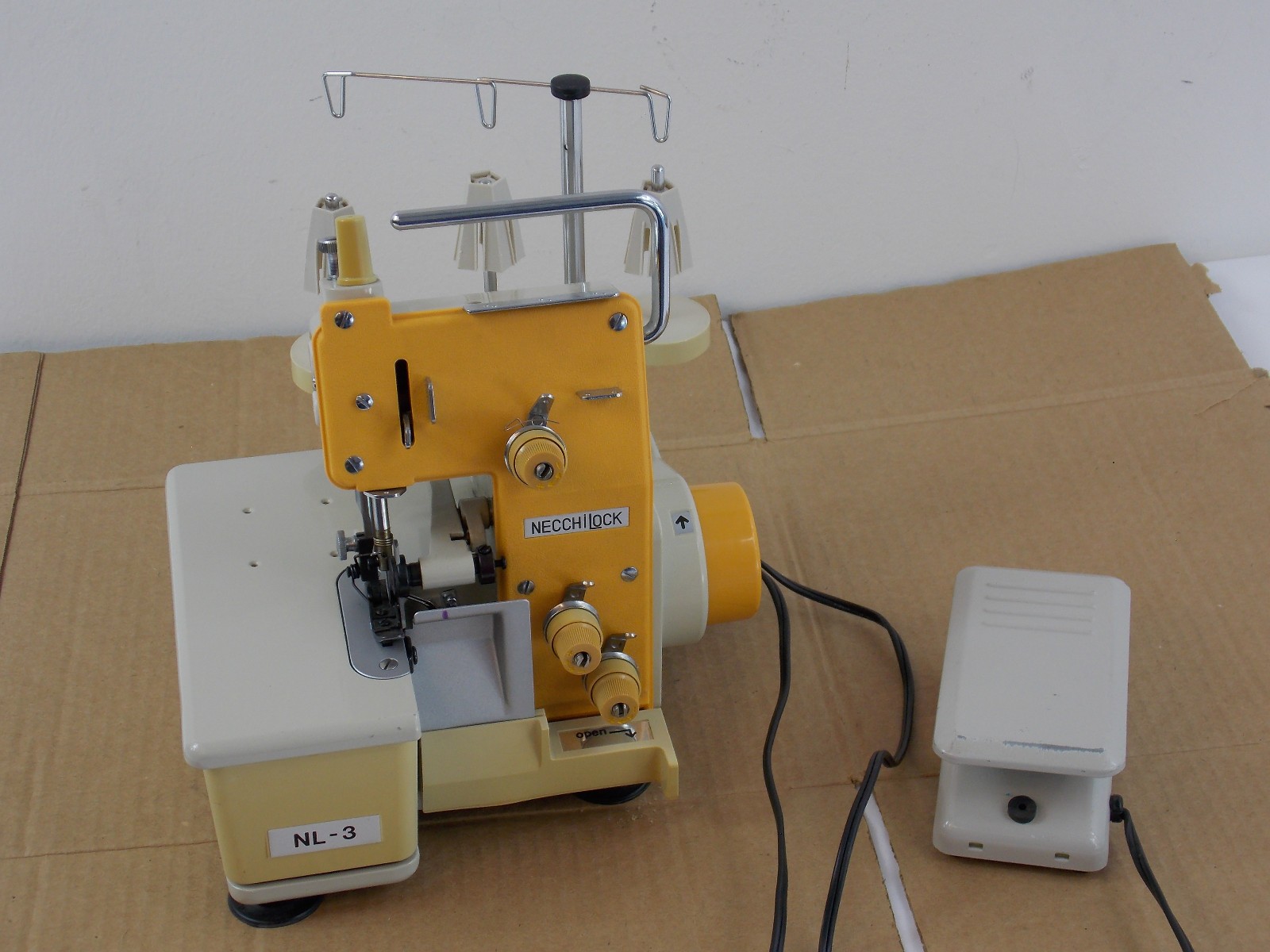 Necchi NL-3 necchilock Serger Sewing Machine with cord pedal