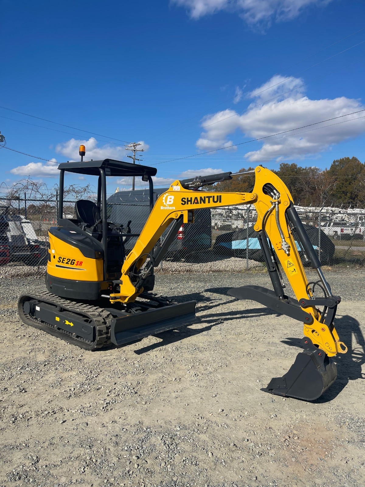 Shantui SE26SR Mini Tracked Excavator Yanmar Diesel 3 Ton 6000LB Hydraulic Thumb